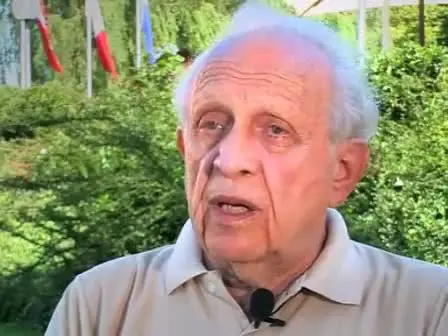 An interview with Nobel laureate Roy Glauber, Physics 2005