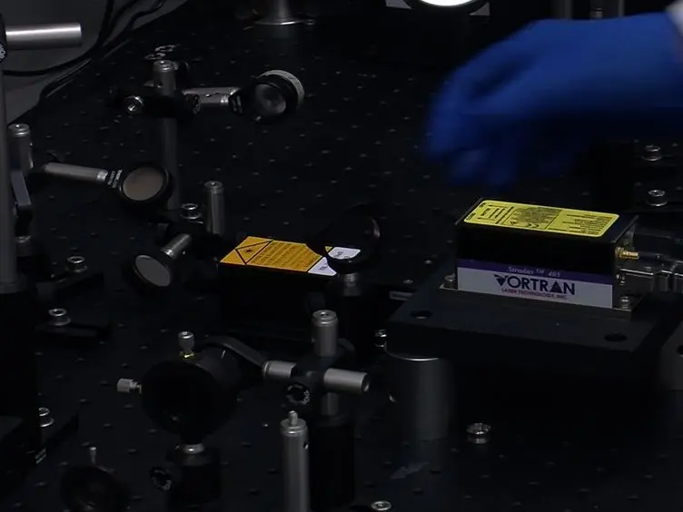 Combination of Microstereolithography and Electrospinning to Produce Membranes Equipped with Niches for Corneal Regeneration