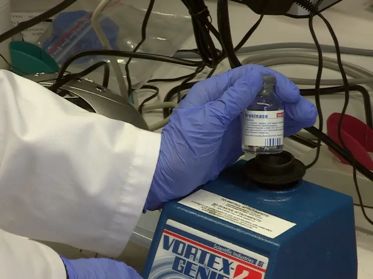 An Enzymatic Method to Rescue Mesenchymal Stem Cells from Clotted Bone Marrow Samples