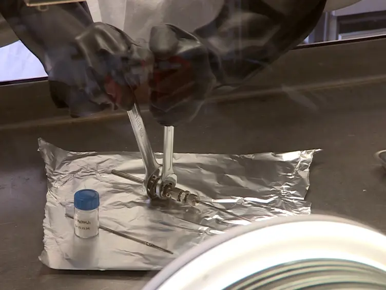 Supercritical Nitrogen Processing for the Purification of Reactive Porous Materials
