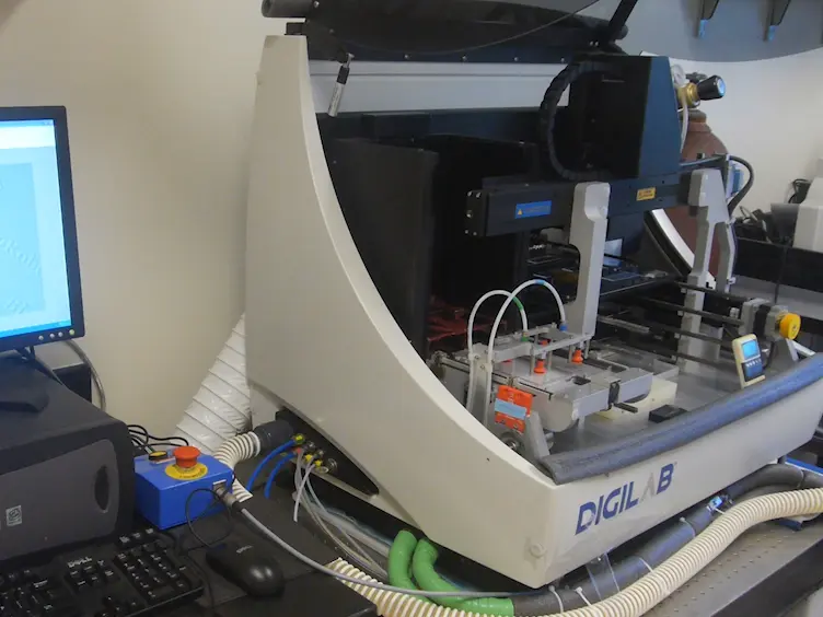 A Miniaturized Glycan Microarray Assay for Assessing Avidity and Specificity of Influenza A Virus Hemagglutinins