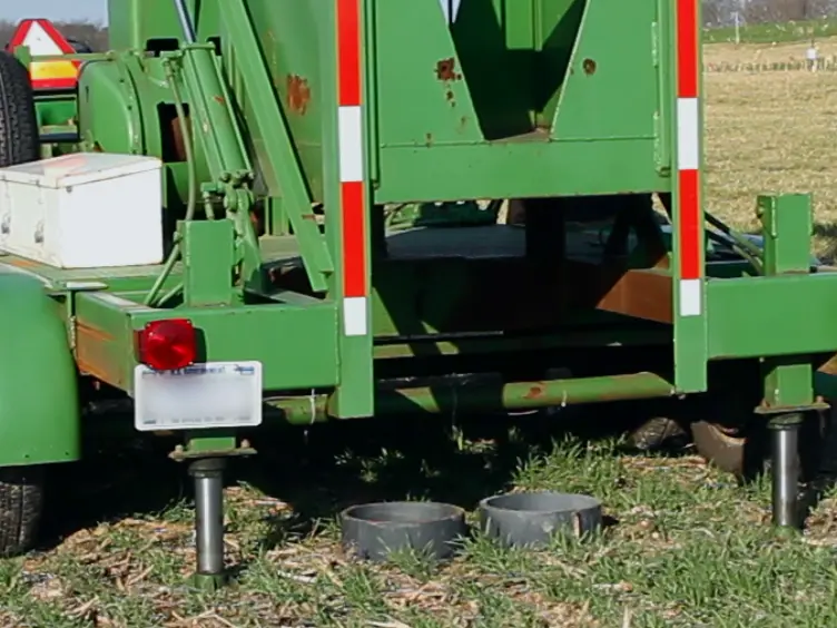 A Protocol for Collecting and Constructing Soil Core Lysimeters