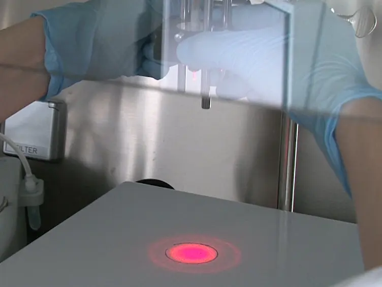 Continuous-wave Thulium Laser for Heating Cultured Cells to Investigate Cellular Thermal Effects