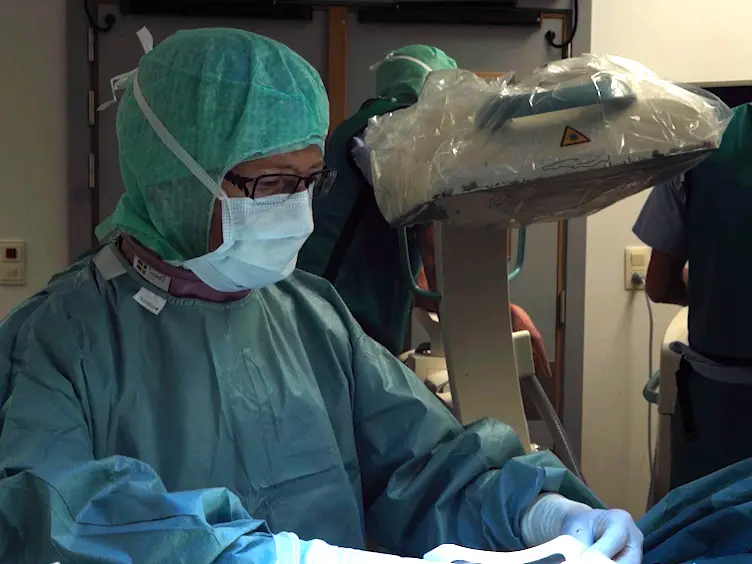Treating Low Back Pain in Failed Back Surgery Patients with Multicolumn-lead Spinal Cord Stimulation