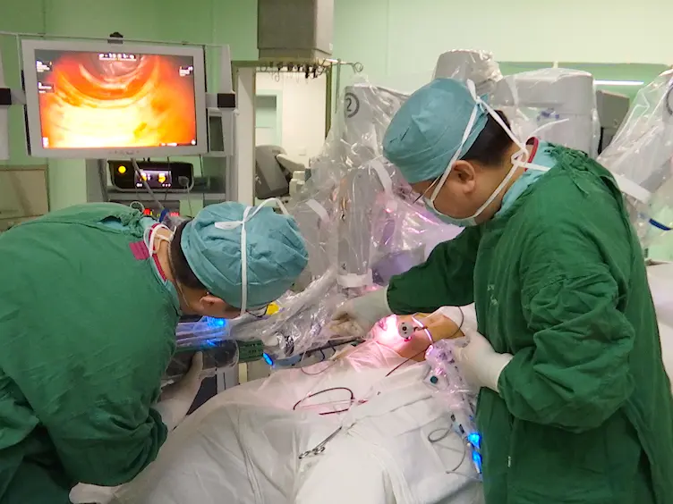 Application of End-to-end Anastomosis in Robotic Central Pancreatectomy