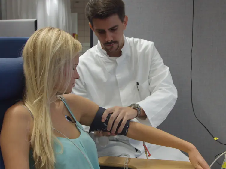 Virtual Reality Experiments with Physiological Measures