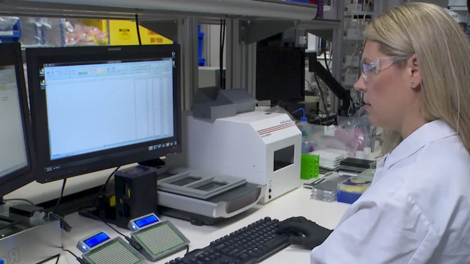 Applications for Open Source Microplate-Compatible Illumination Panels