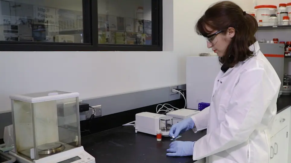 Application of Voltage in Dynamic Light Scattering Particle Size Analysis