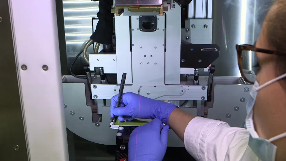 Dosimetry for Cell Irradiation using Orthovoltage (40-300 kV) X-Ray Facilities