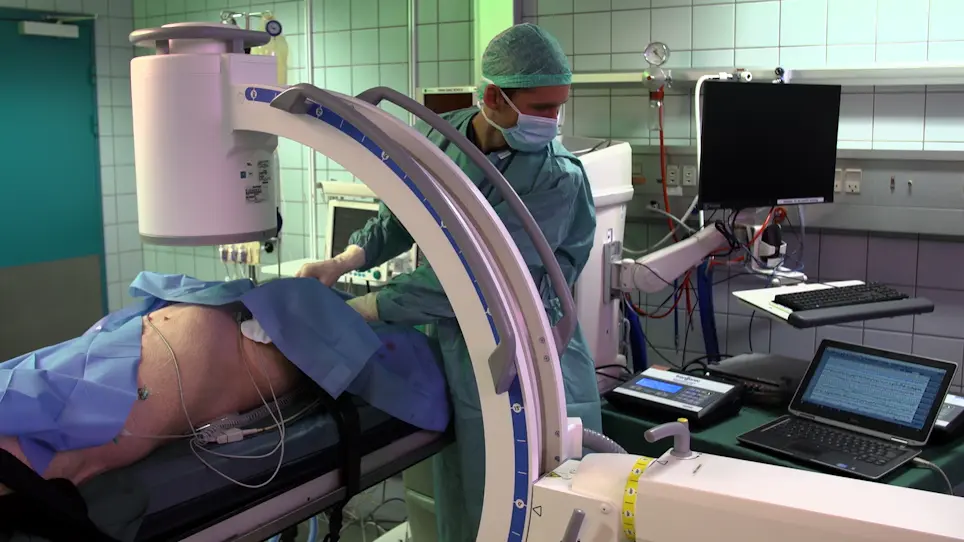 Closed Chest Biventricular Pressure-Volume Loop Recordings with Admittance Catheters in a Porcine Model