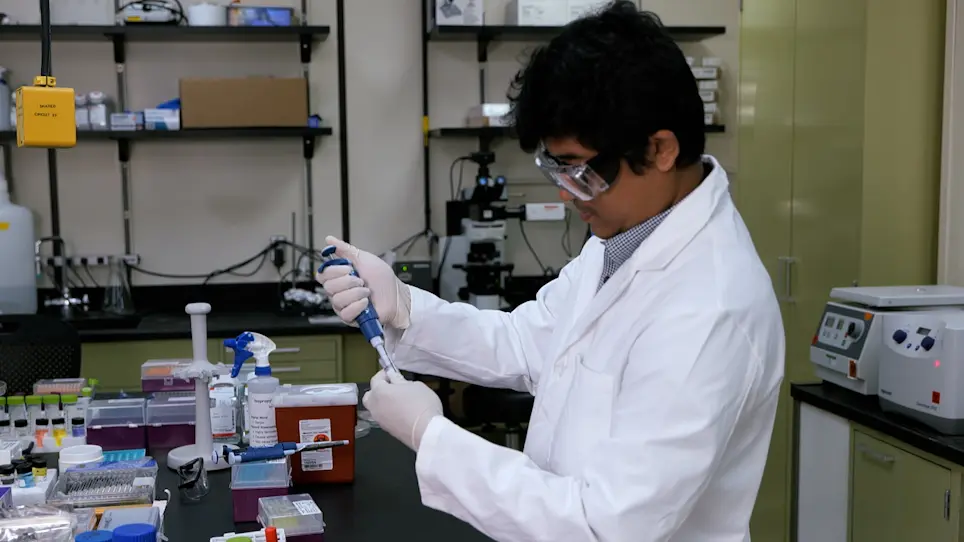 Photodegradable Hydrogel Interfaces for Bacteria Screening, Selection, and Isolation