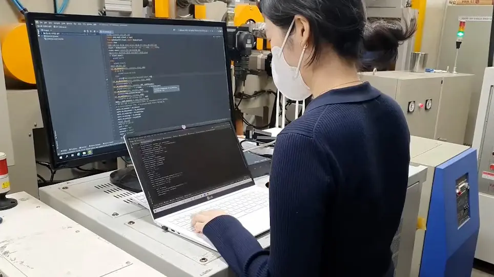 Data Communication Based on MQTT in a Polymer Extrusion Process