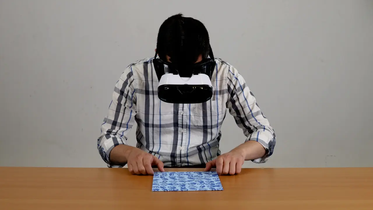 Mixed Reality for Education (MRE) Implementation and Results in Online Classes for Engineering