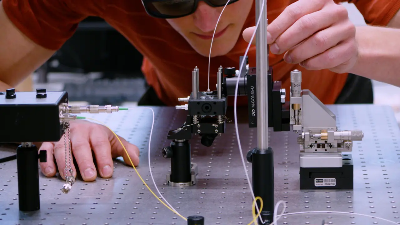 Fabrication of a Low-Cost, Fiber-Coupled, and Air-Spaced Fabry-P&#233;rot Etalon