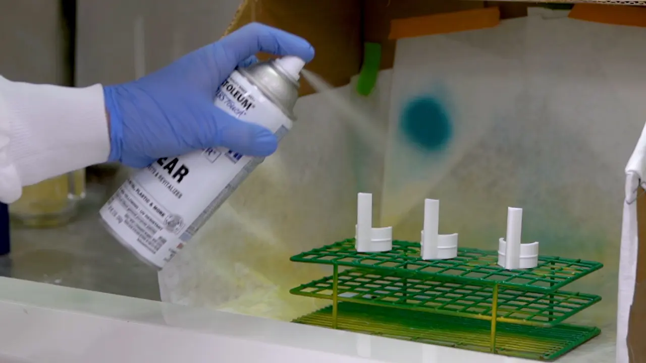 Direct Infusion Device for Molecule Delivery in Plants