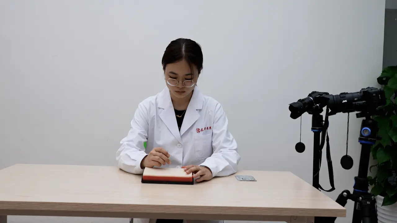 A Mechanical Construction to Enhance the Stability and Safety of Lifting and Thrusting Manipulation of Acupuncture